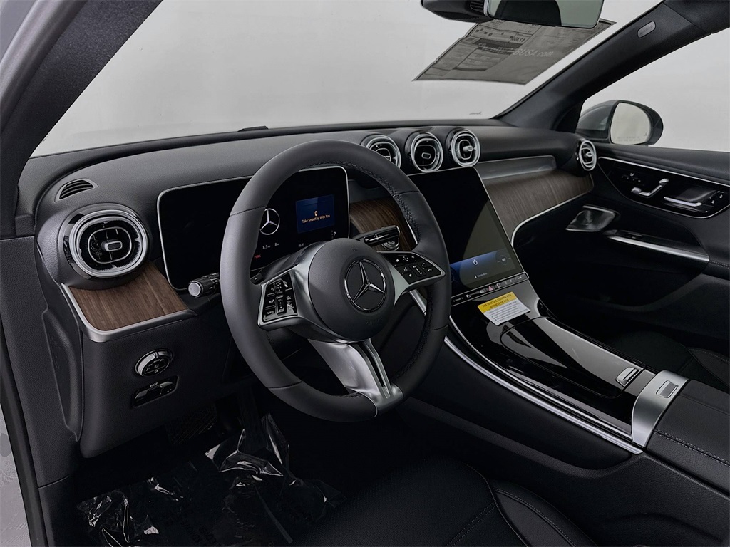 2026 Mercedes Benz GLC 300 4MATIC photo 9