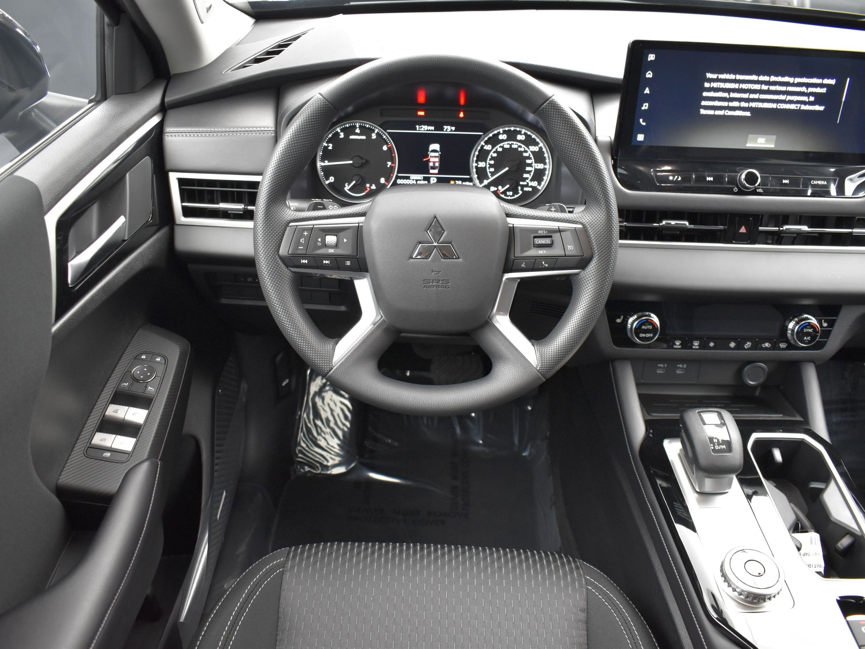 2025 Mitsubishi Outlander ES photo 14