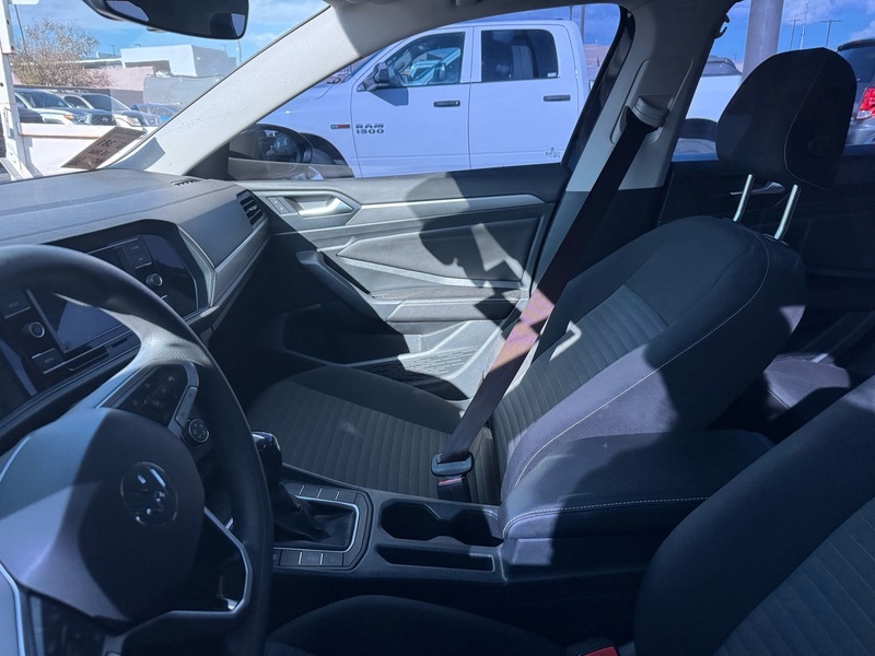 2023 Volkswagen Jetta 1.5T S photo 2