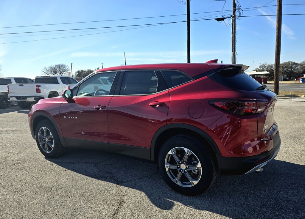 2025 Chevrolet Blazer 2LT photo 3