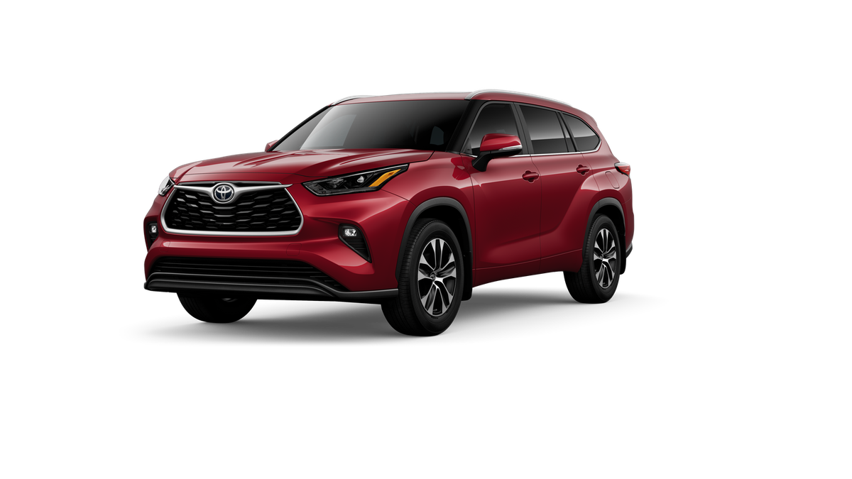 2026 Toyota Highlander XLE's photo