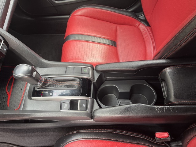 2018 Honda Civic Sport Touring photo 17