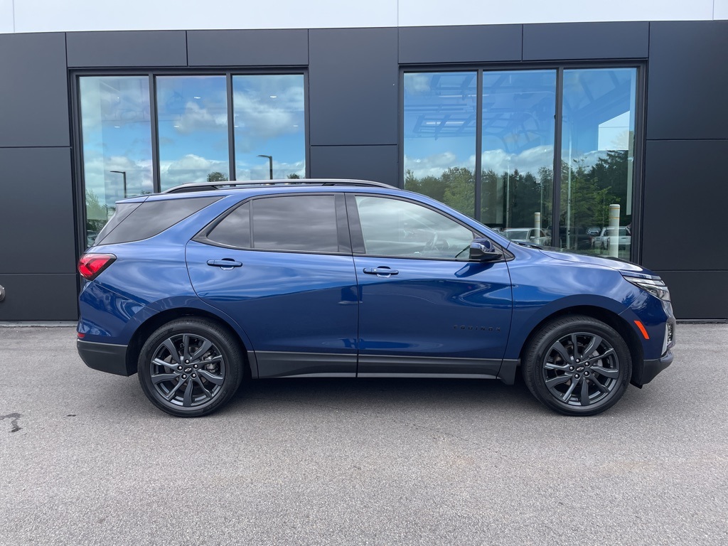 2022 Chevrolet Equinox RS photo 3
