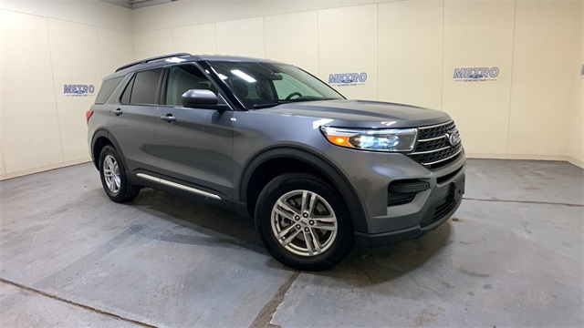2023 Ford Explorer XLT's photo