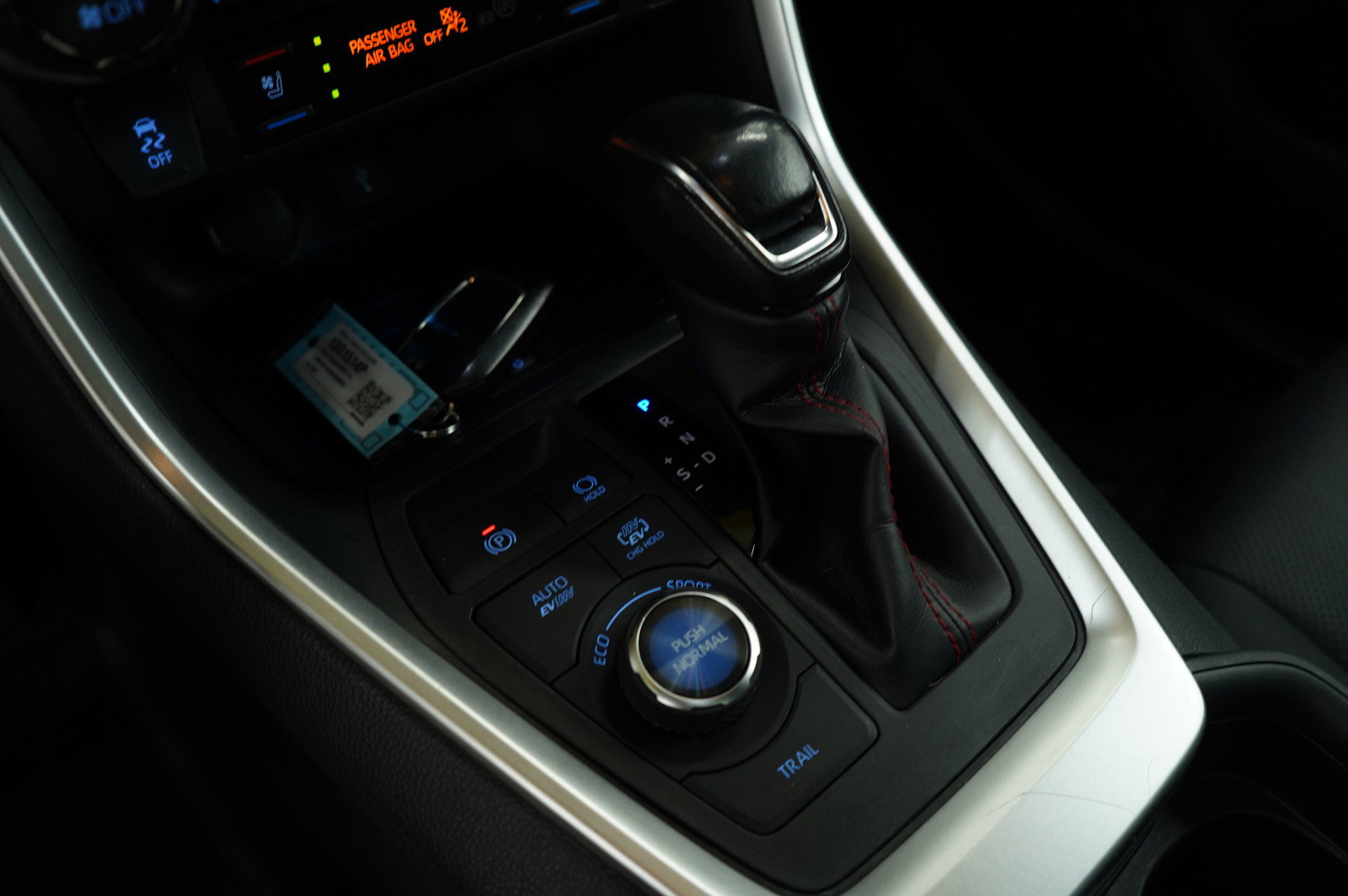 2021 Toyota RAV4 Prime XSE photo 18