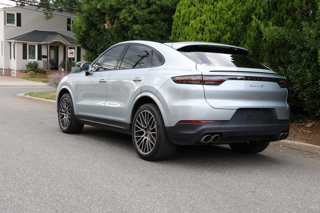 2020 Porsche Cayenne Coupe S photo 12