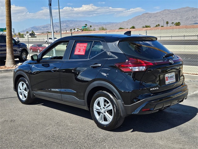 2025 Nissan Kicks Play S photo 4