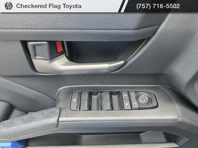 2025 Toyota Tacoma TRD Off-Road photo 19
