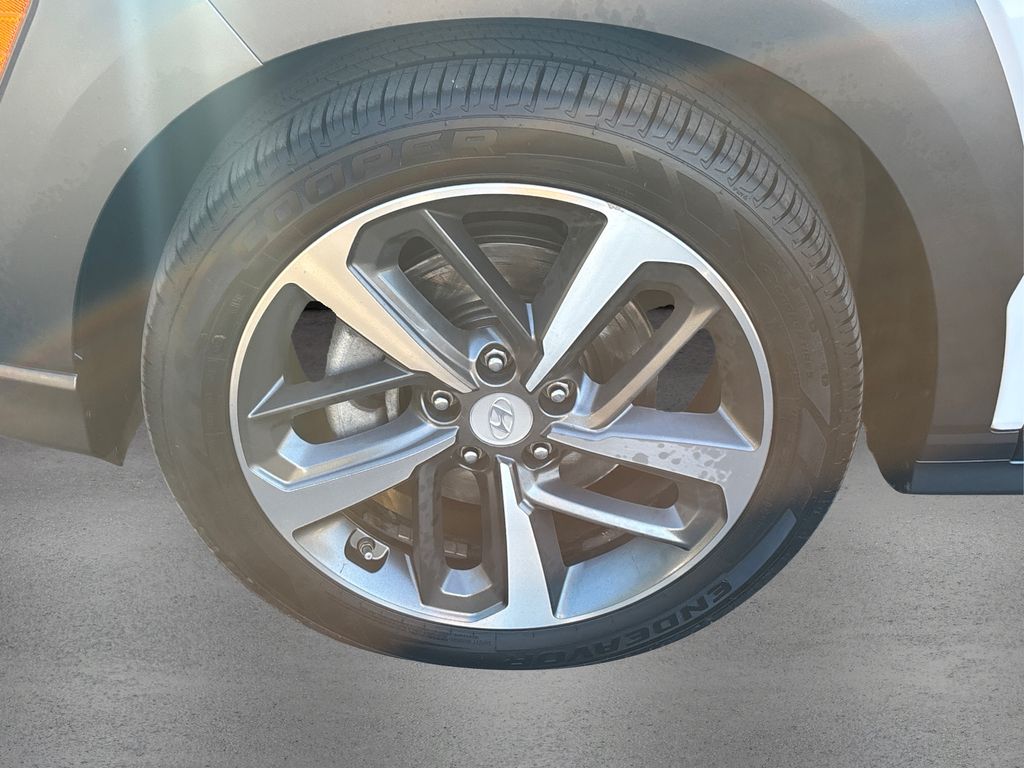 2020 Hyundai Kona Ultimate photo 12