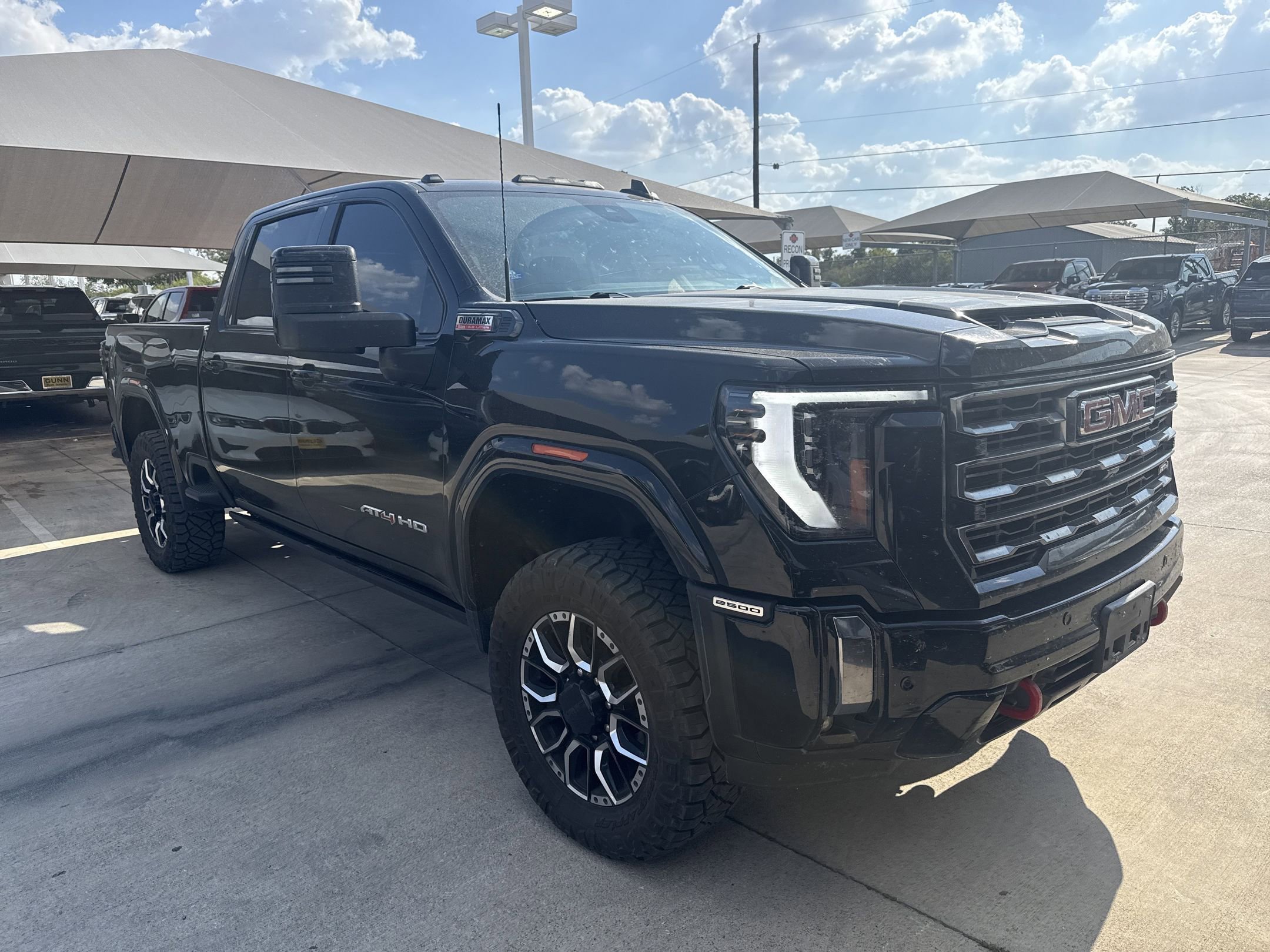 2024 Gmc Sierra HD AT4 photo 2