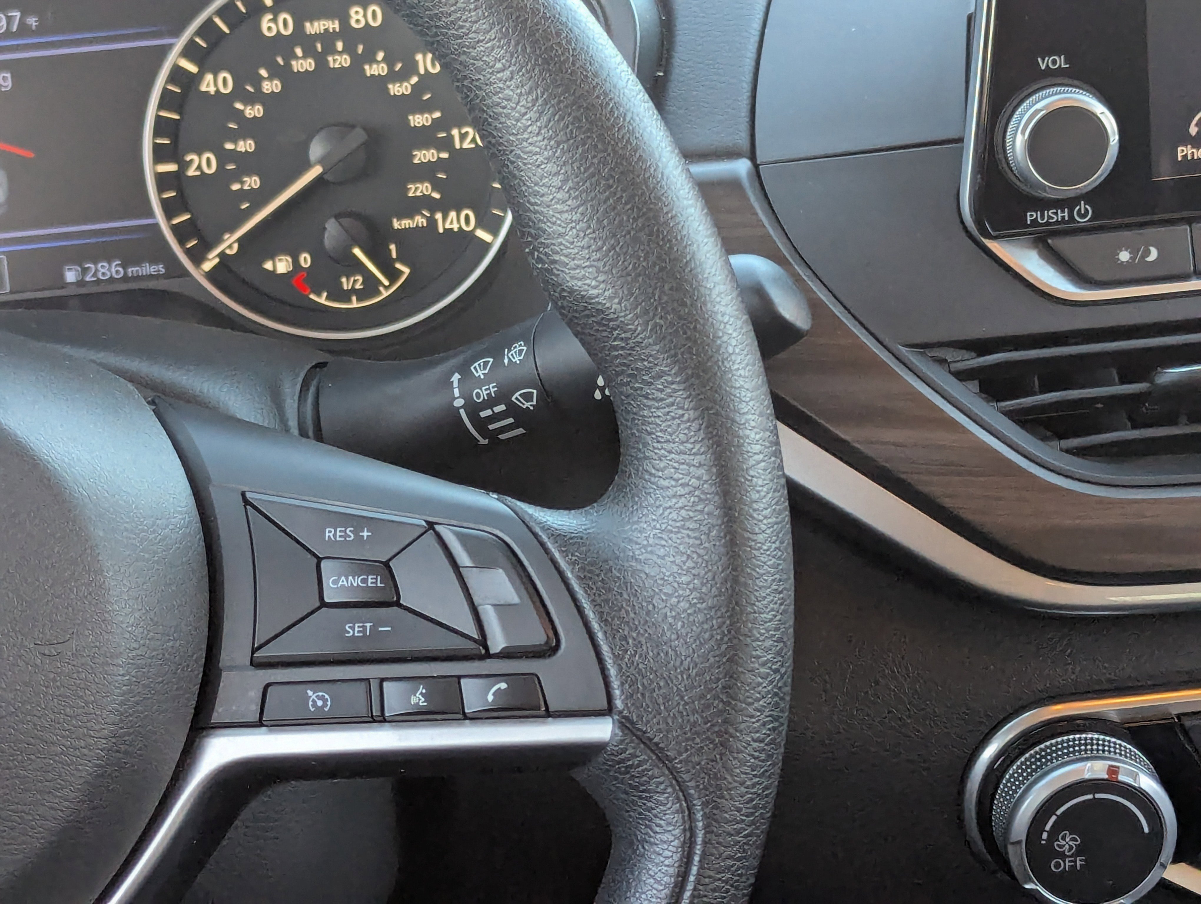 2024 Nissan Altima 2.5 SV photo 3