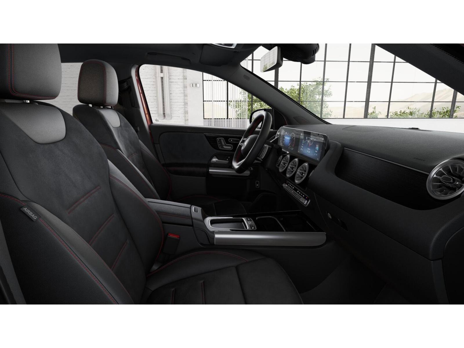 2026 Mercedes Benz GLA 250 4MATIC photo 4