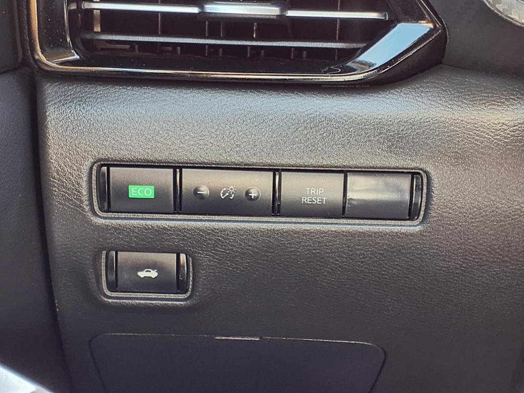 2024 Nissan Sentra SR photo 10