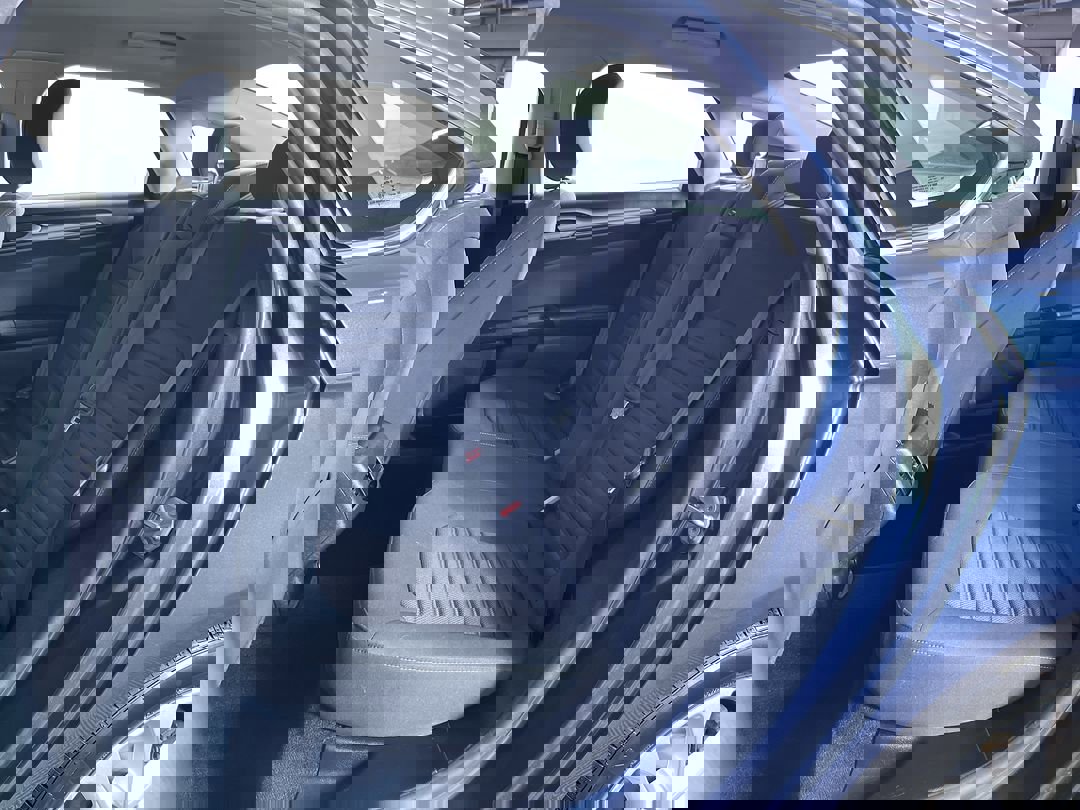2019 Ford Fusion SE Hybrid photo 20