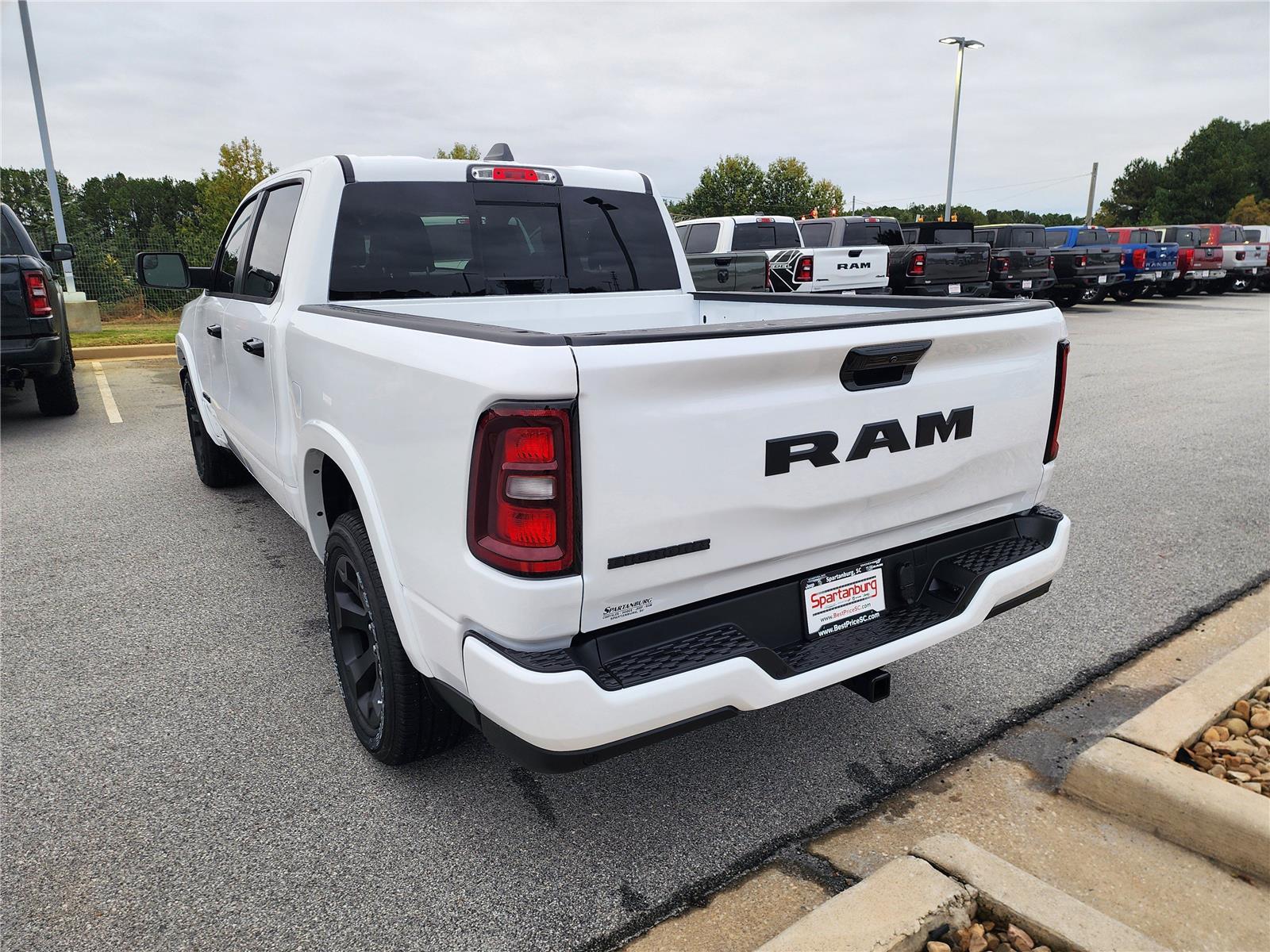 2025 Ram 1500 Big Horn photo 3