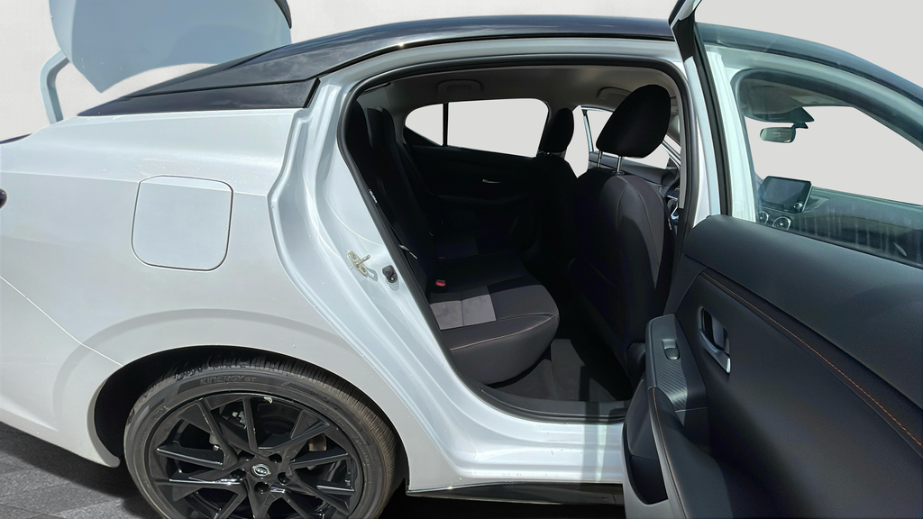 2025 Nissan Sentra SR Midnight Edition photo 17
