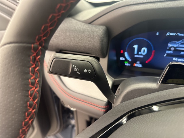 2025 Ford Explorer ST-Line photo 15