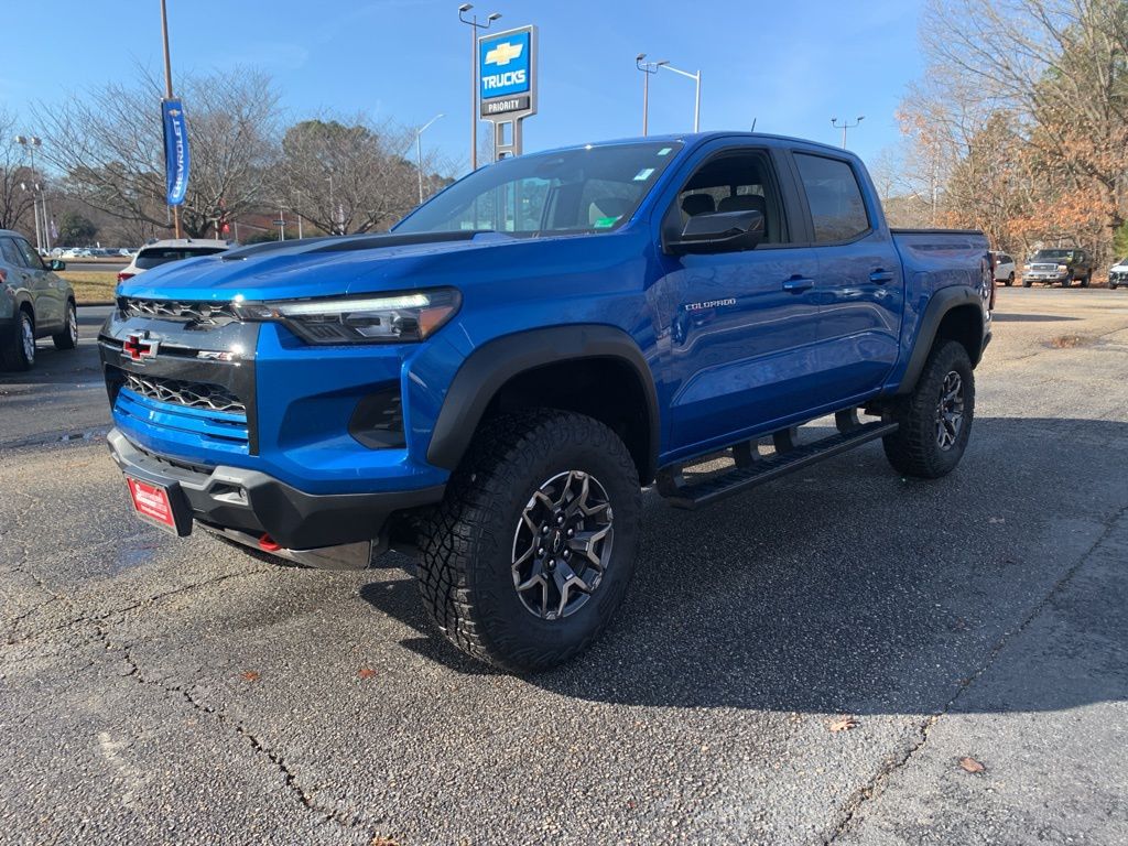 2024 Chevrolet Colorado ZR2's photo