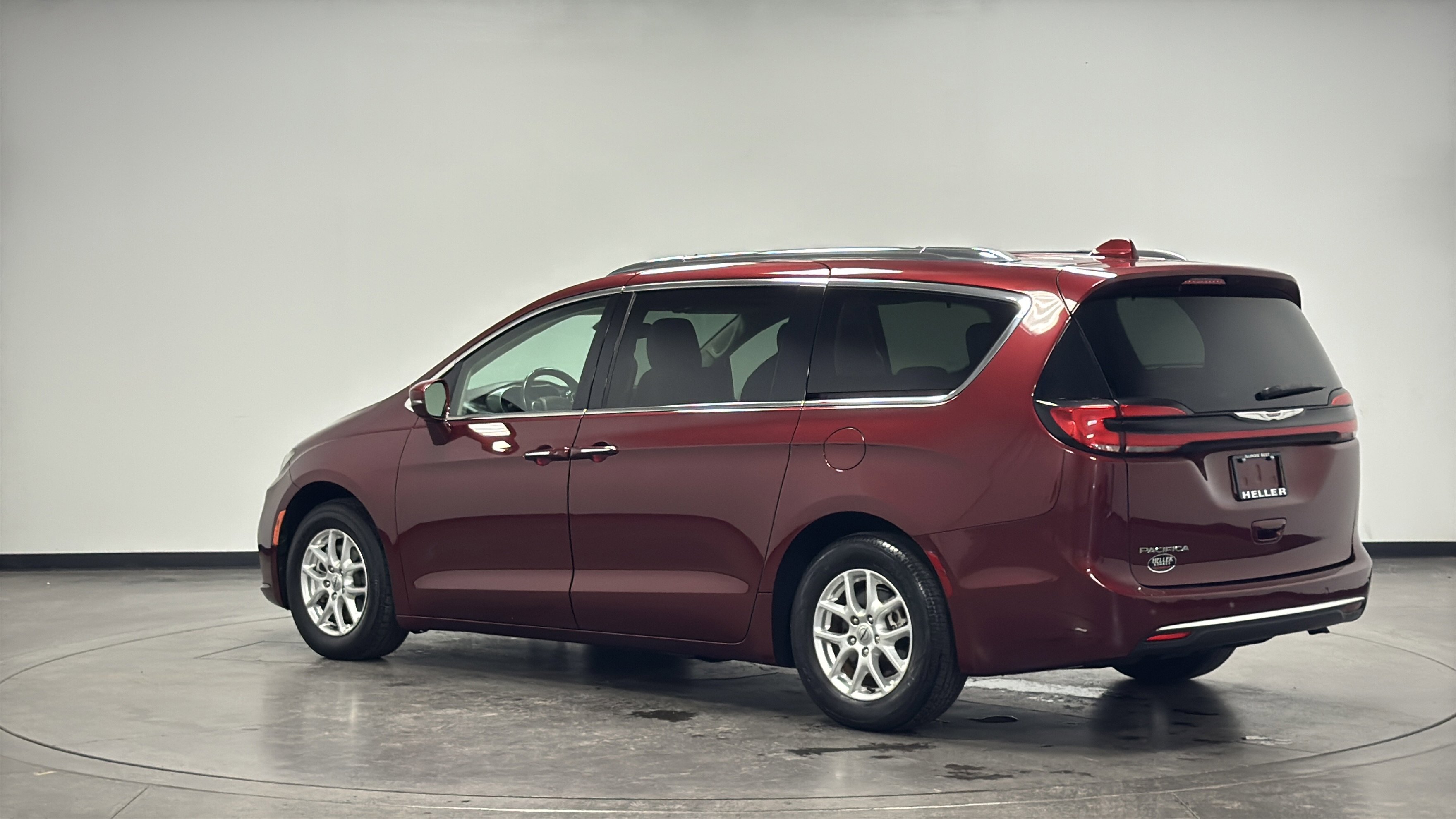 2021 Chrysler Pacifica Touring L photo 5