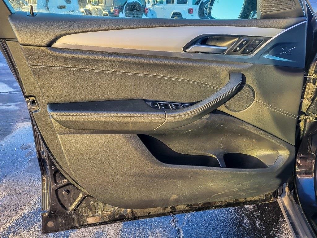 2019 BMW X4 - Image 17