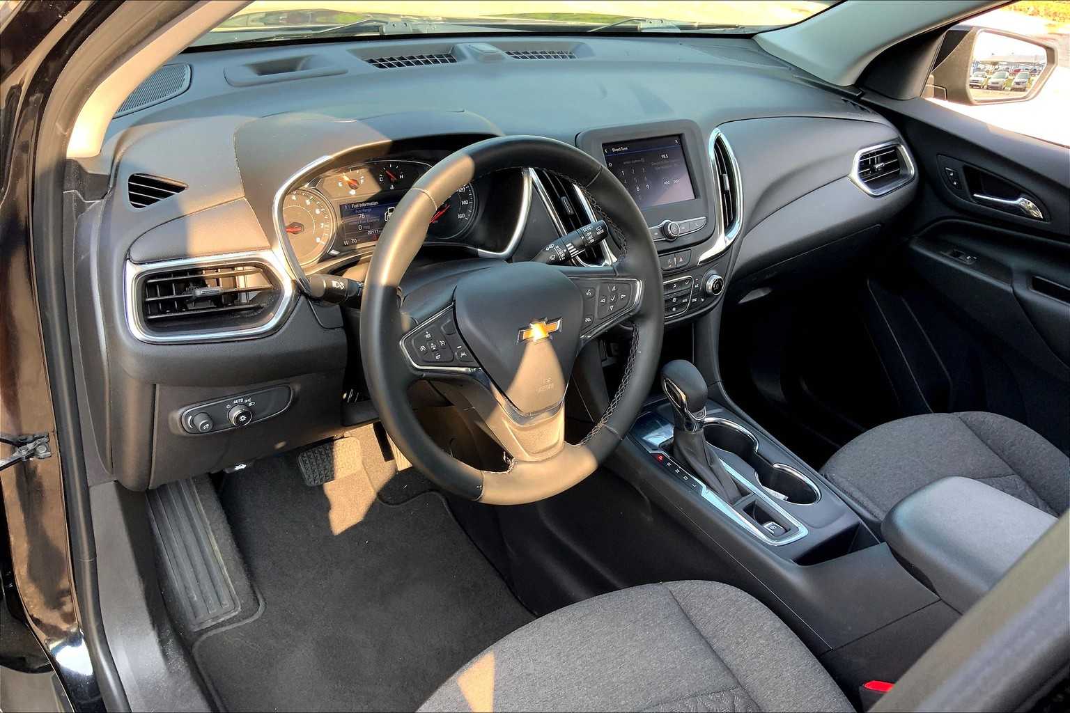 2023 Chevrolet Equinox LT photo 30