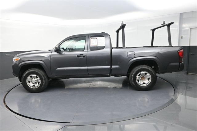 2022 Toyota Tacoma SR photo 4