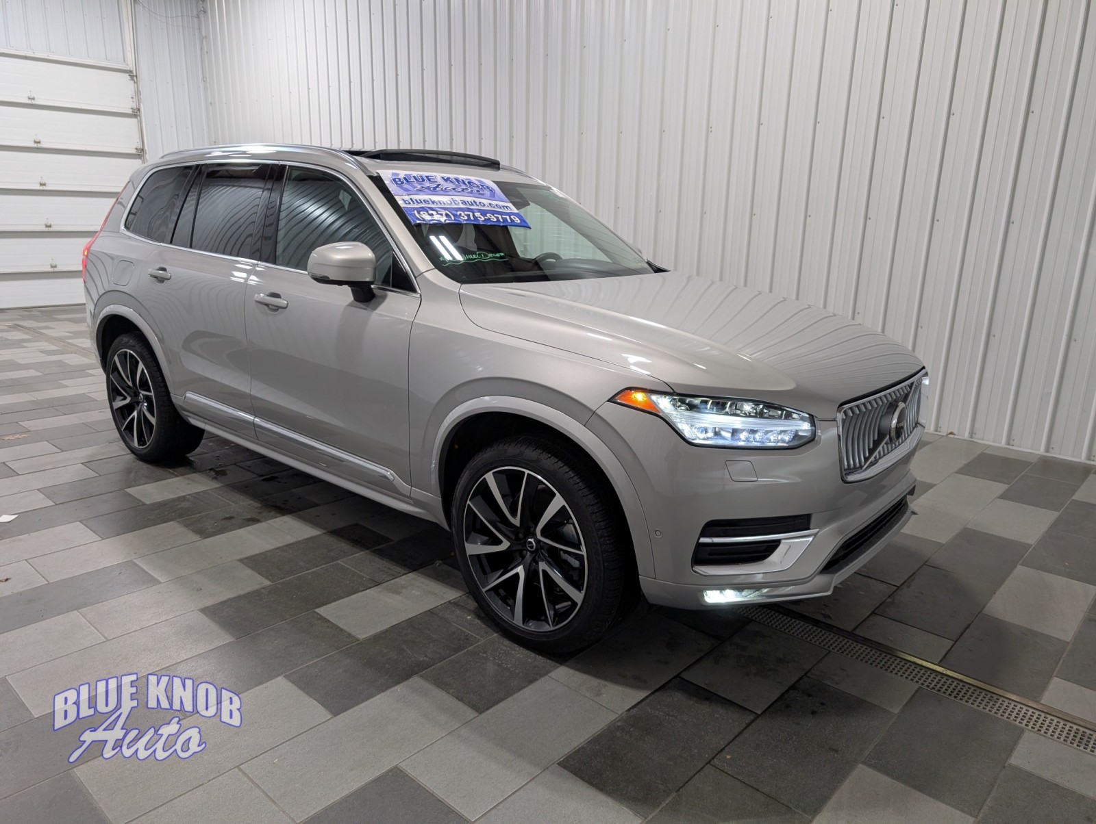 2024 Volvo XC90 B5 Plus photo 4