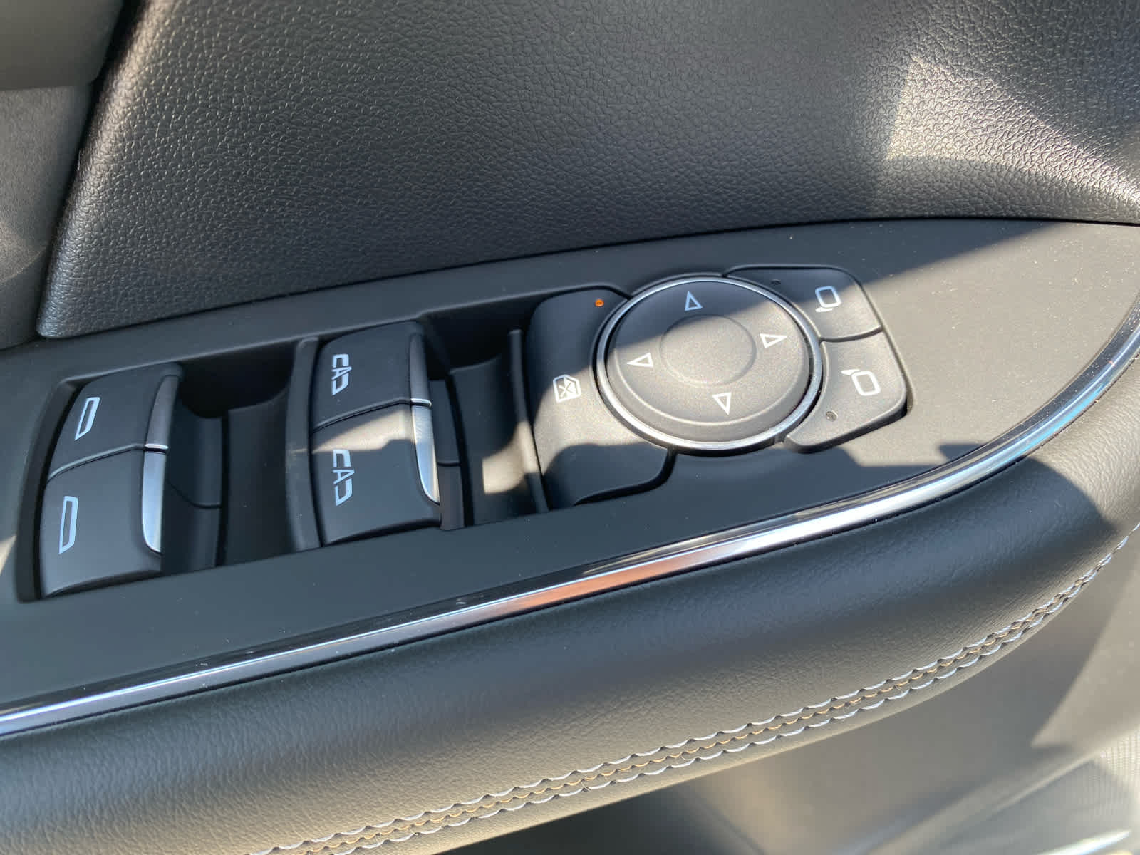 2025 Buick Envision Sport Touring photo 11