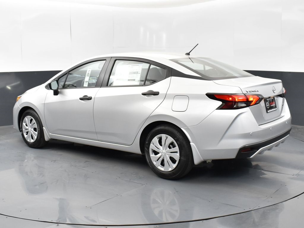 2025 Nissan Versa 1.6 S photo 5