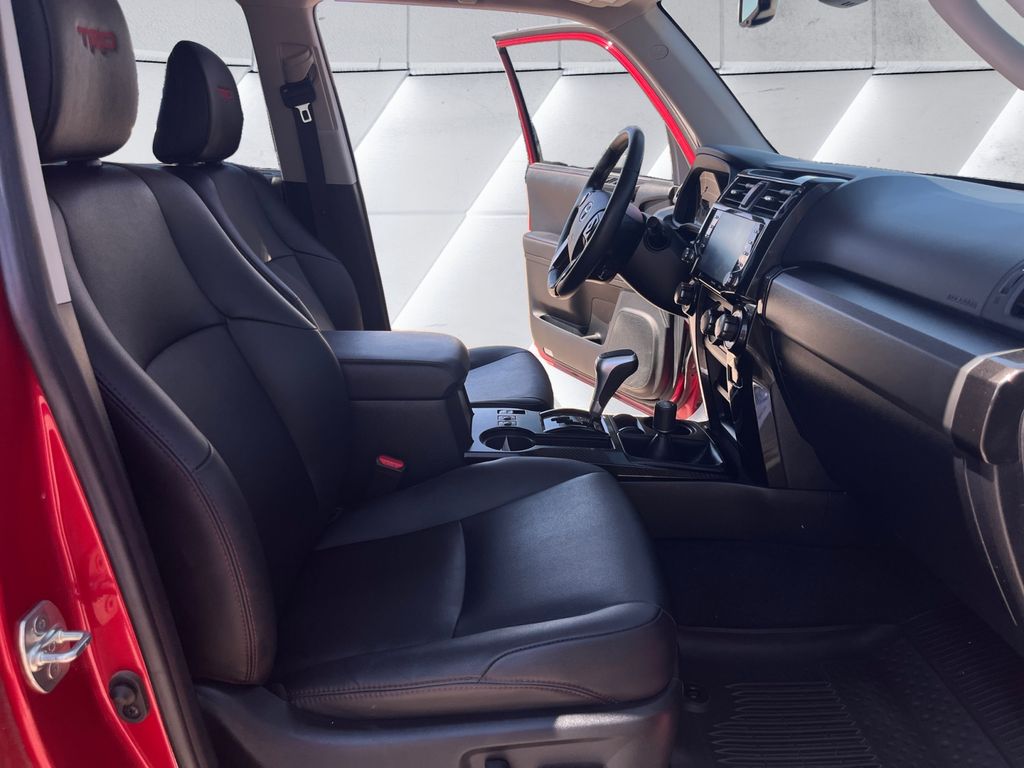 2023 Toyota 4Runner TRD Off-Road Premium photo 12