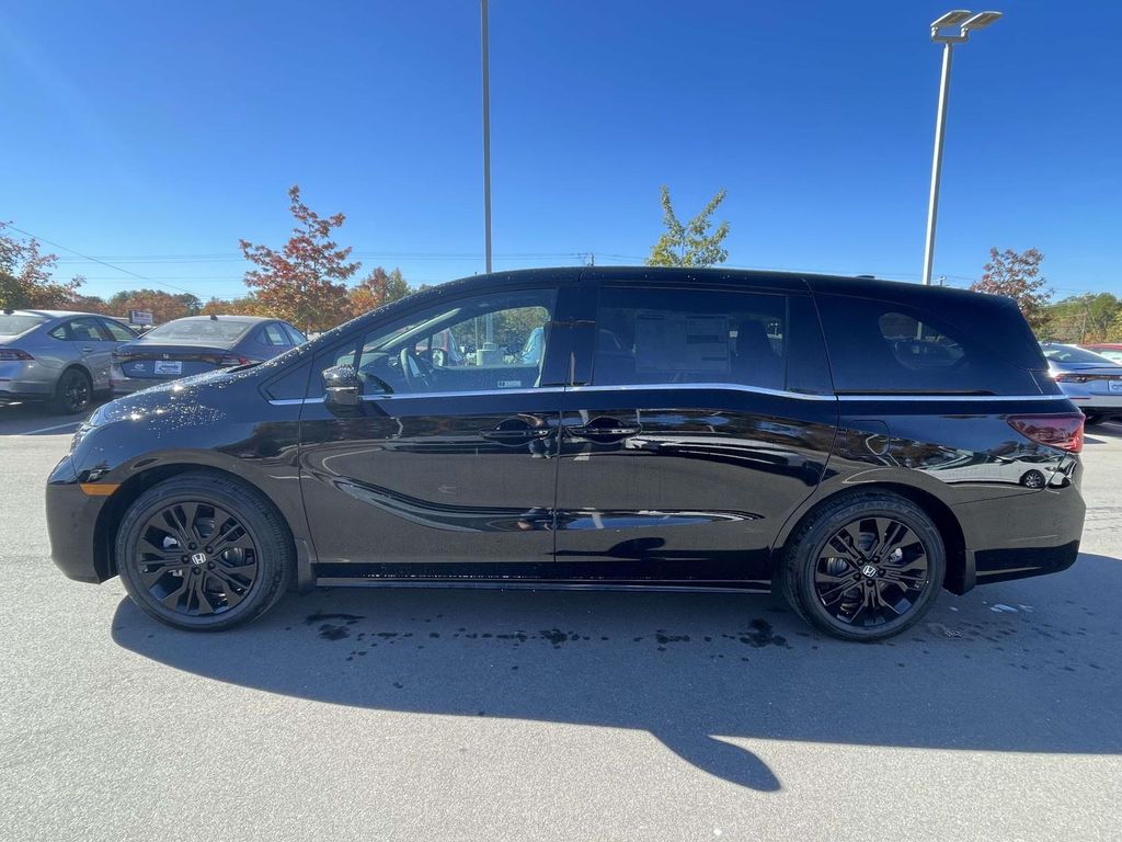 2026 Honda Odyssey photo 3