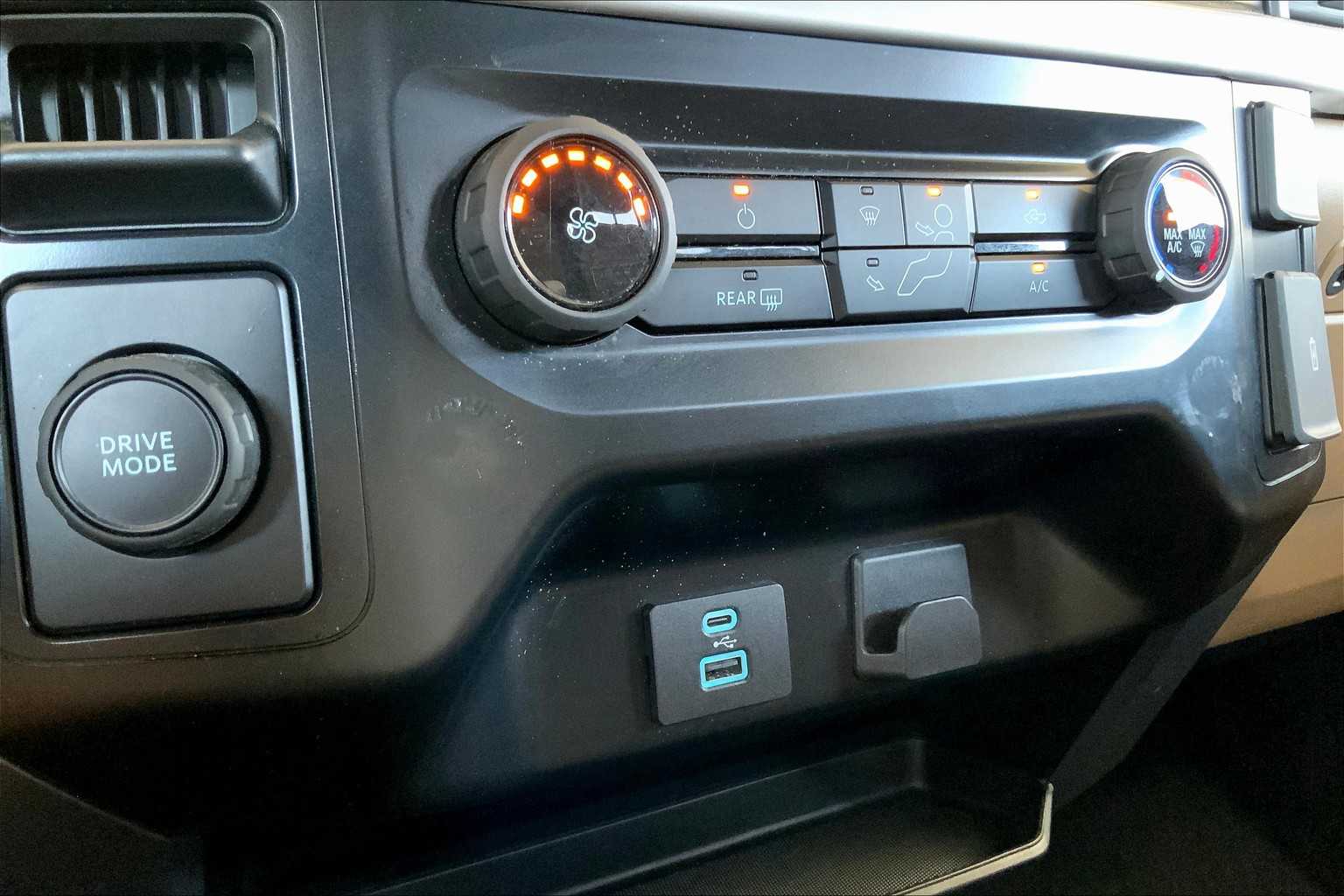 2023 Ford F-150 XLT photo 29