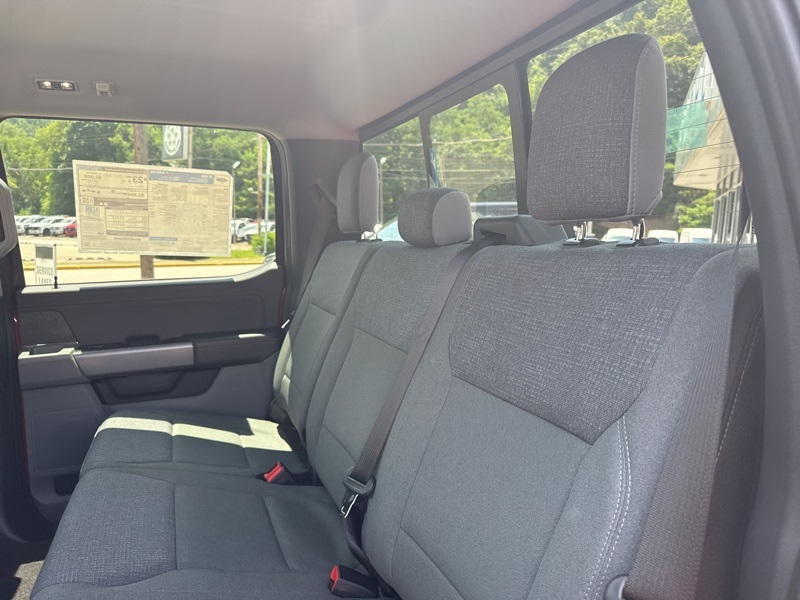 2025 Ford F-150 XLT photo 17