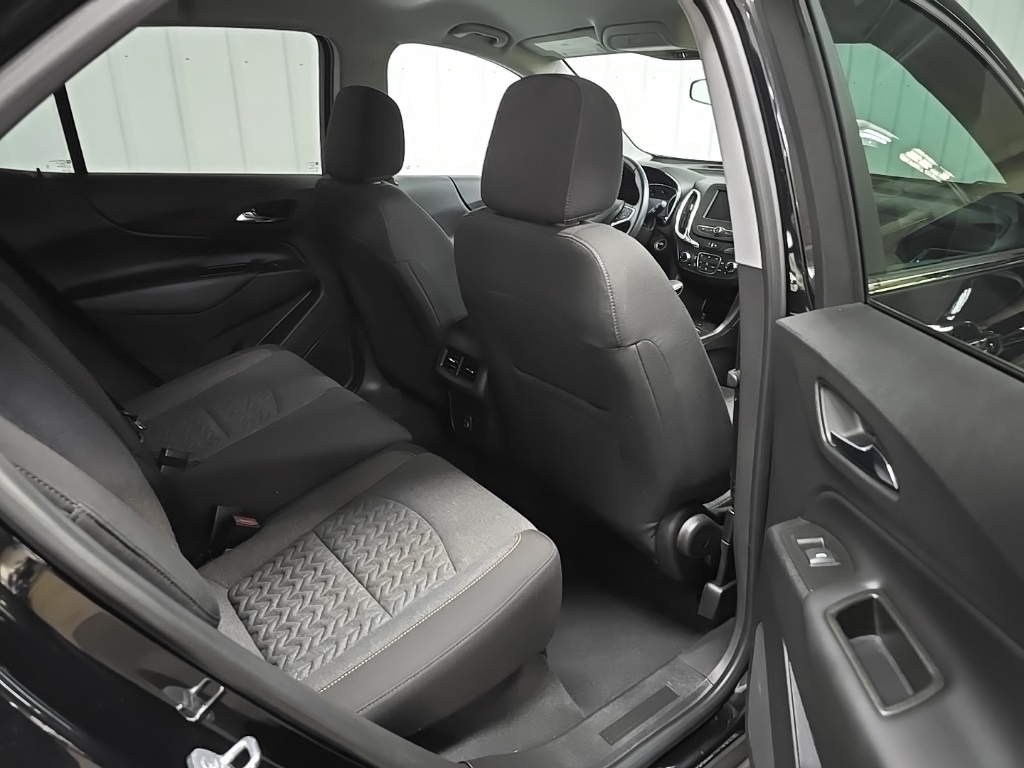 2022 Chevrolet Equinox LT photo 17