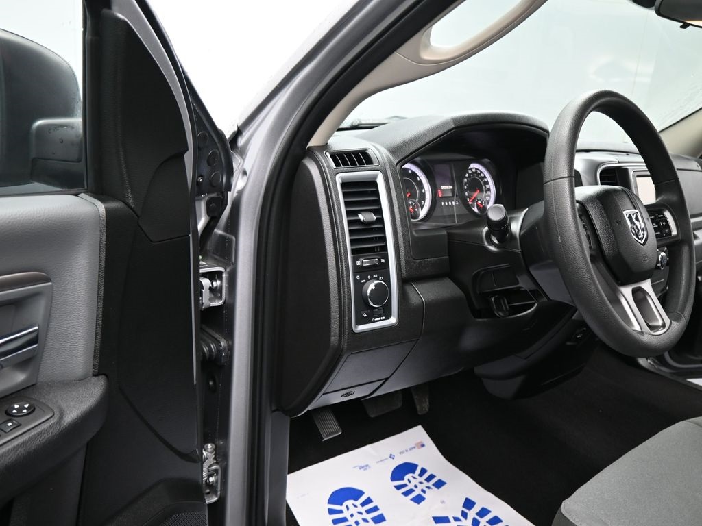 2024 Ram 1500 Classic SLT photo 2