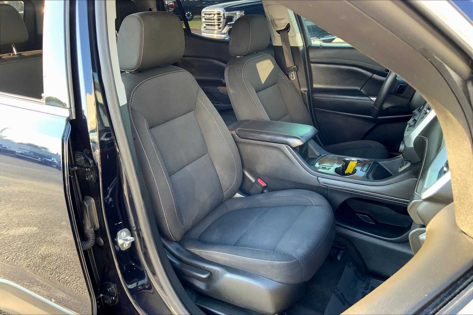 2021 Gmc Acadia SLE photo 8