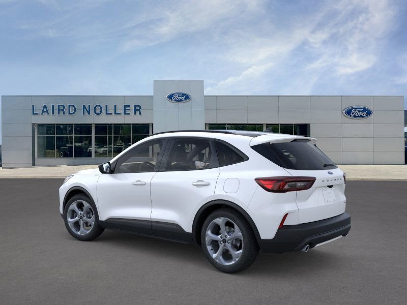 2025 Ford Escape ST-Line photo 4