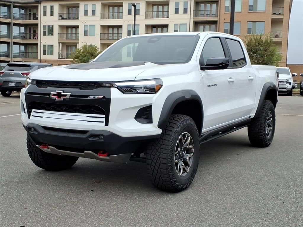 2026 Chevrolet Colorado ZR2 photo 3