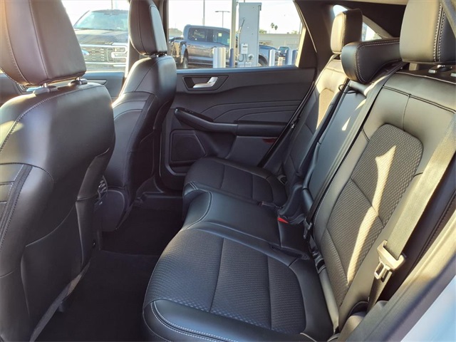 2024 Ford Escape Base photo 3