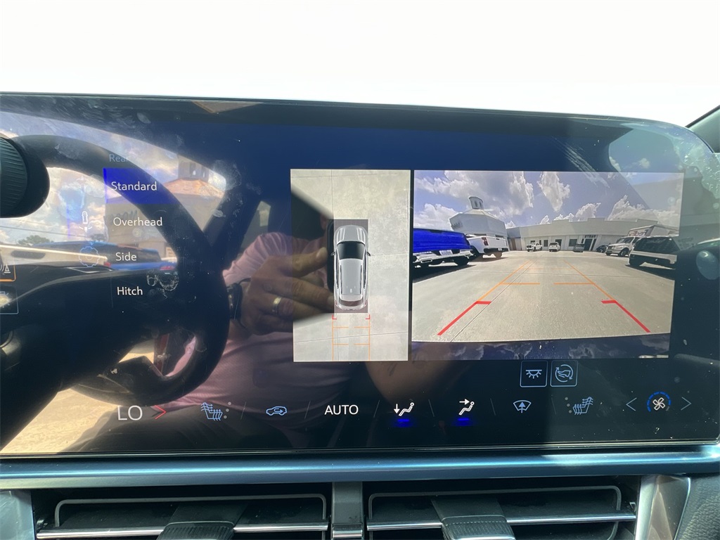 2024 Chevrolet Equinox EV 1LT photo 23