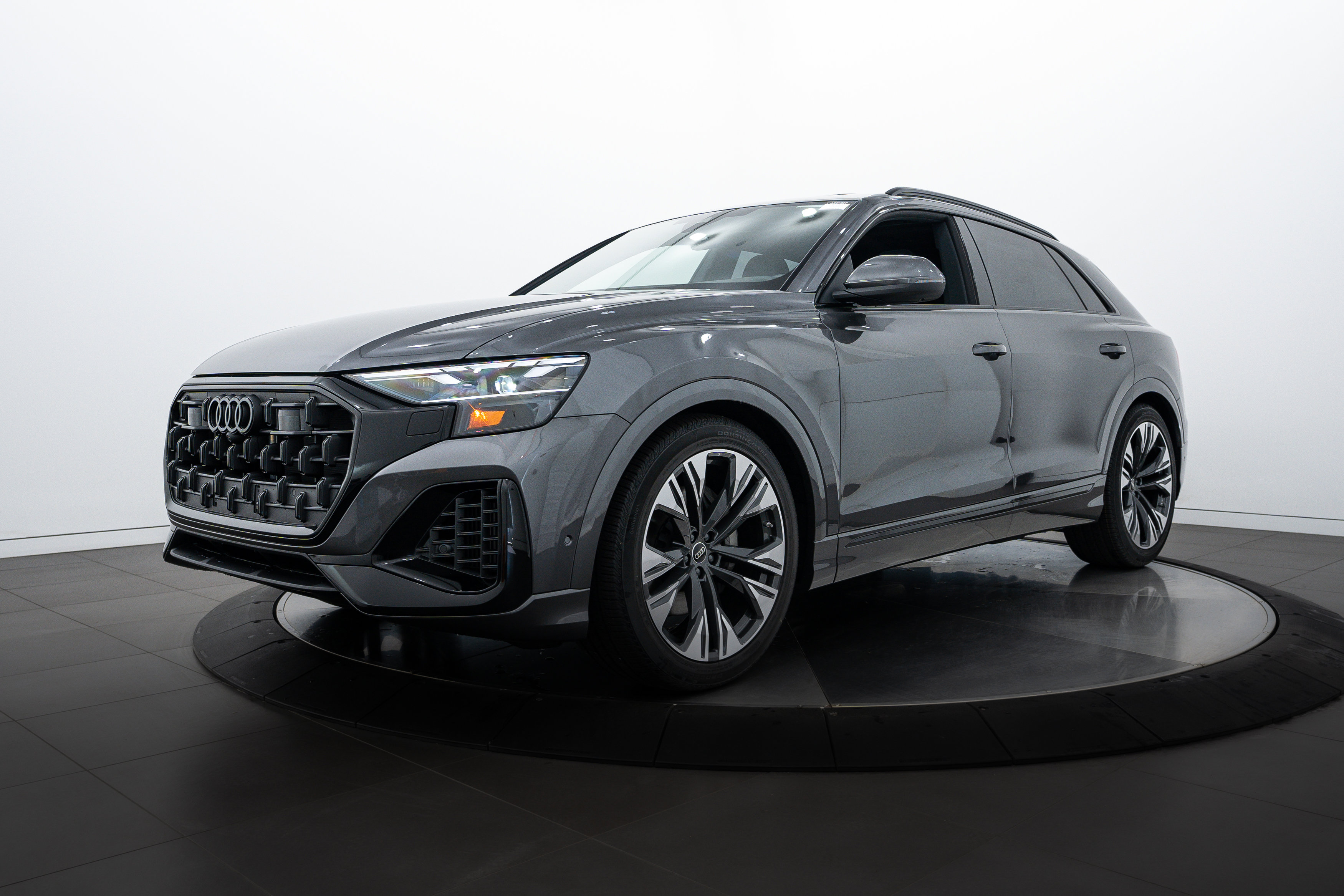 2025 Audi Q8 Premium Plus photo 7