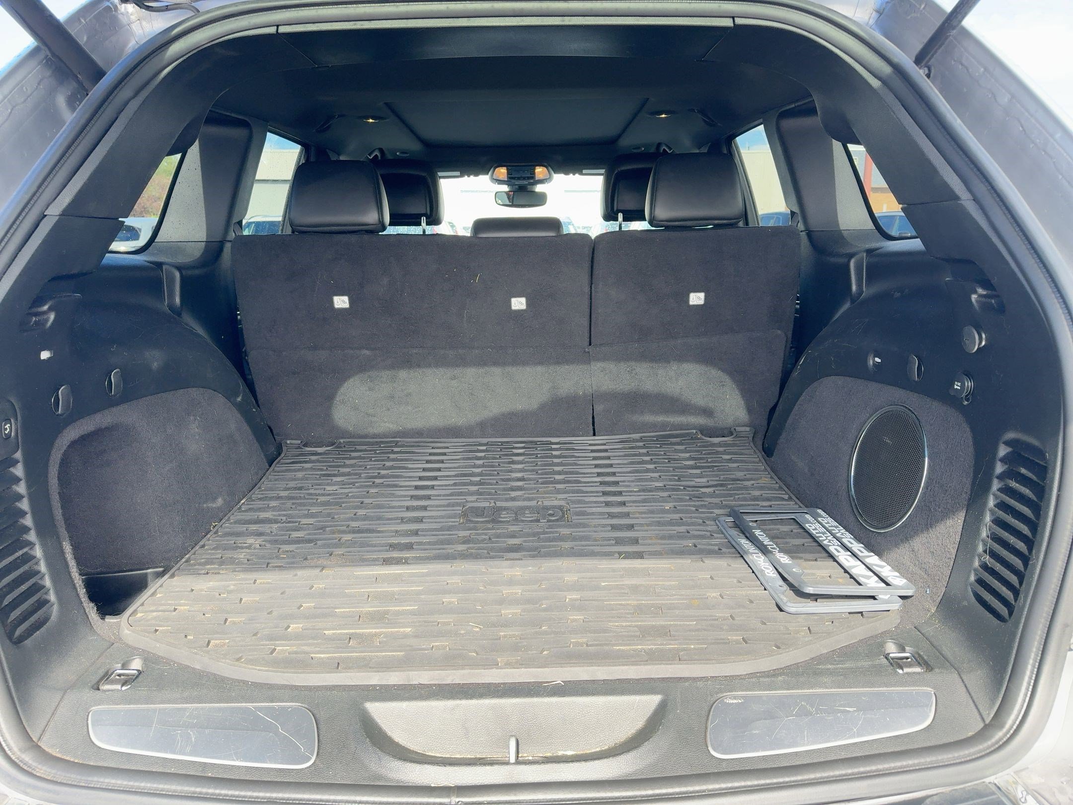 2018 Jeep Grand Cherokee Overland photo 27
