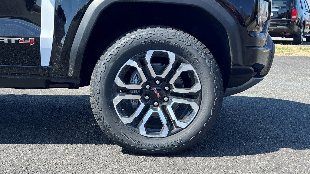 2025 Gmc Canyon AT4 photo 11