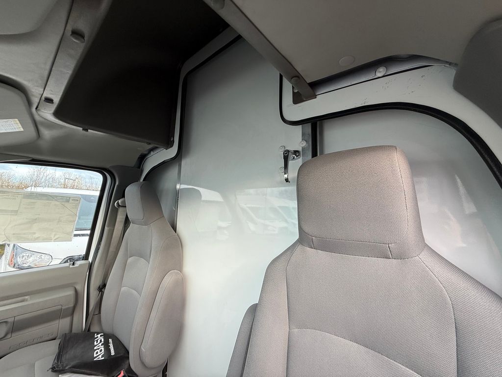 2025 Ford E-350 Base photo 10
