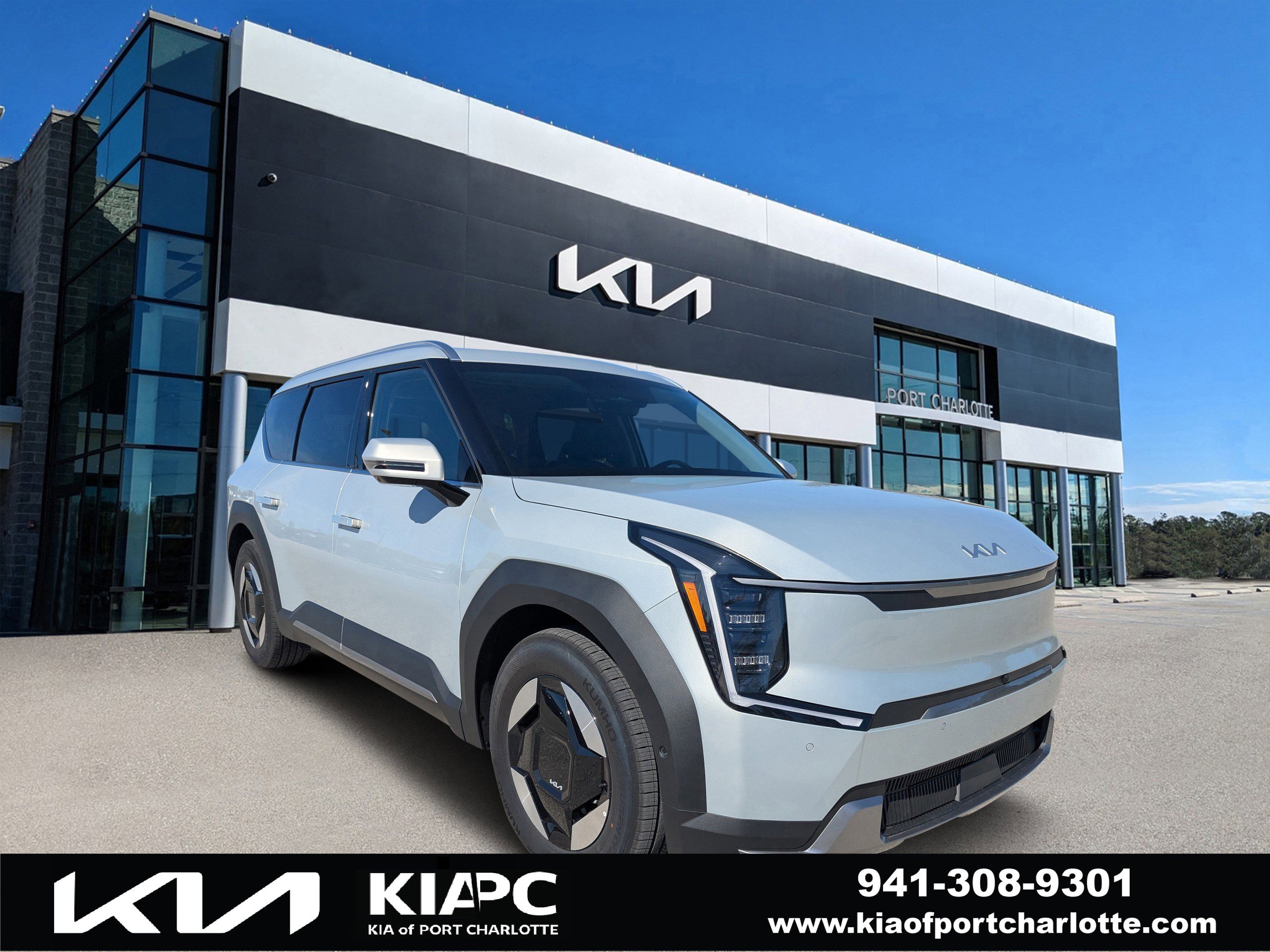 2026 Kia EV9 Wind's photo