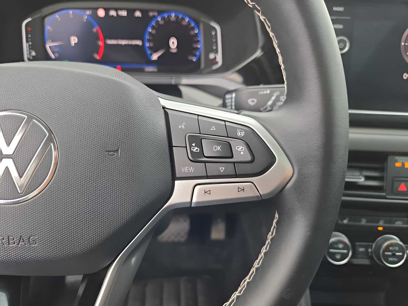 2022 Volkswagen Taos SEL photo 16