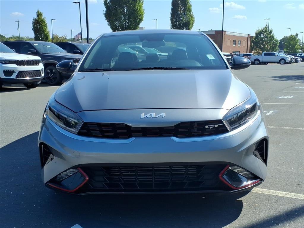 2022 Kia Forte GT photo 2