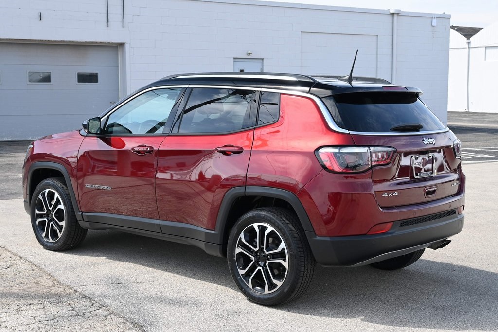 2022 Jeep Compass Limited photo 9