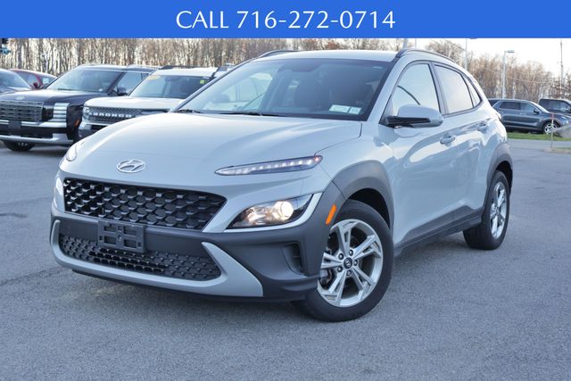 2023 Hyundai Kona SEL photo 2