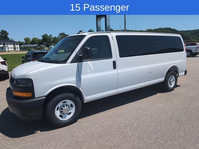 New 2025 Chevrolet Express Passenger 3500 1LS Extended Wheelbase